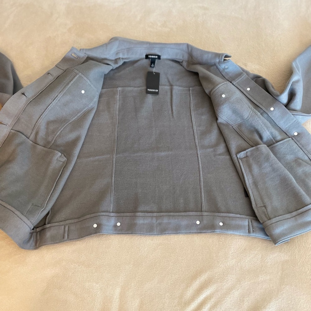 Torrid Fleece Trucker Jacket - Sizes 1X - Picture 10 of 15